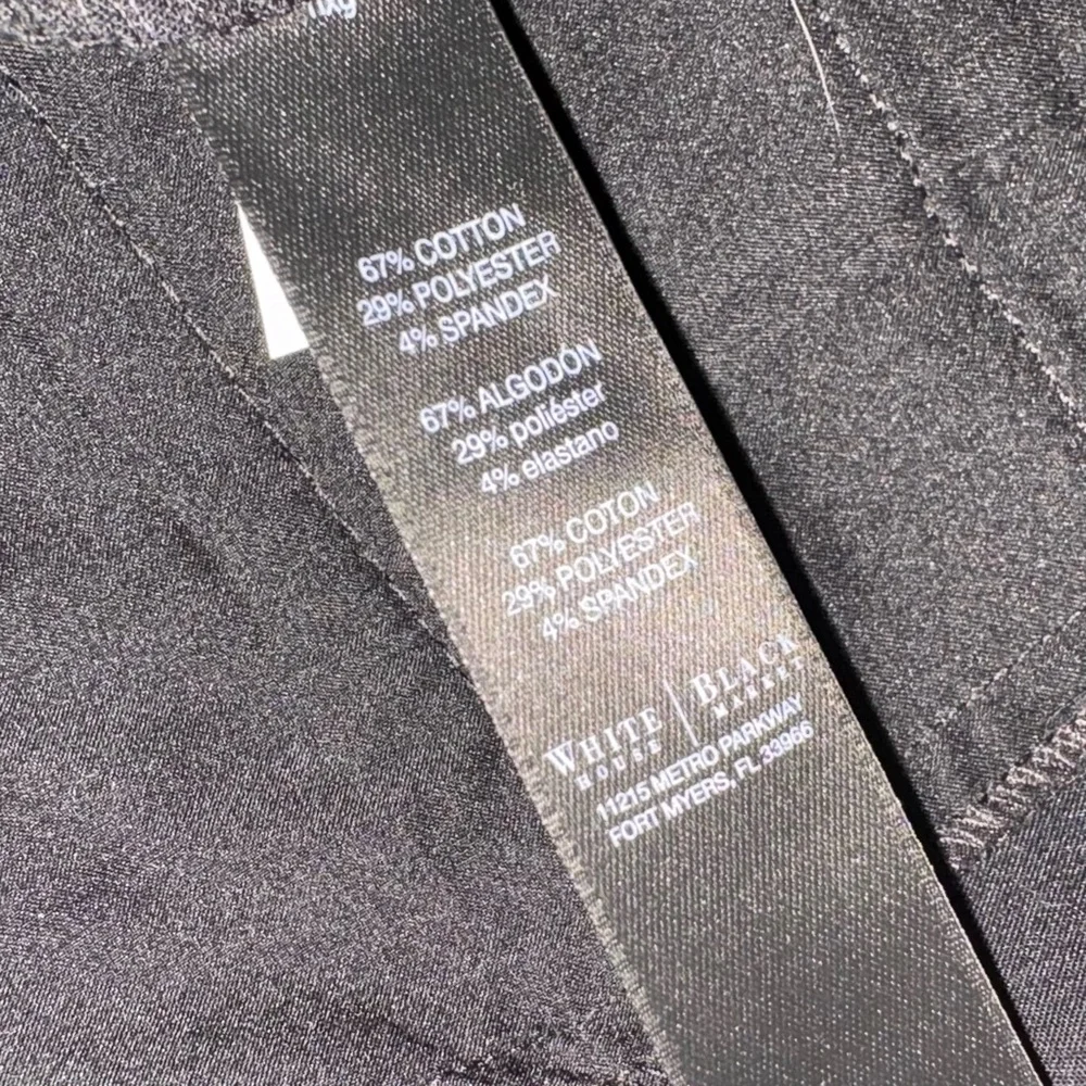 White House Black Market tailors black shorts‎ new with tags